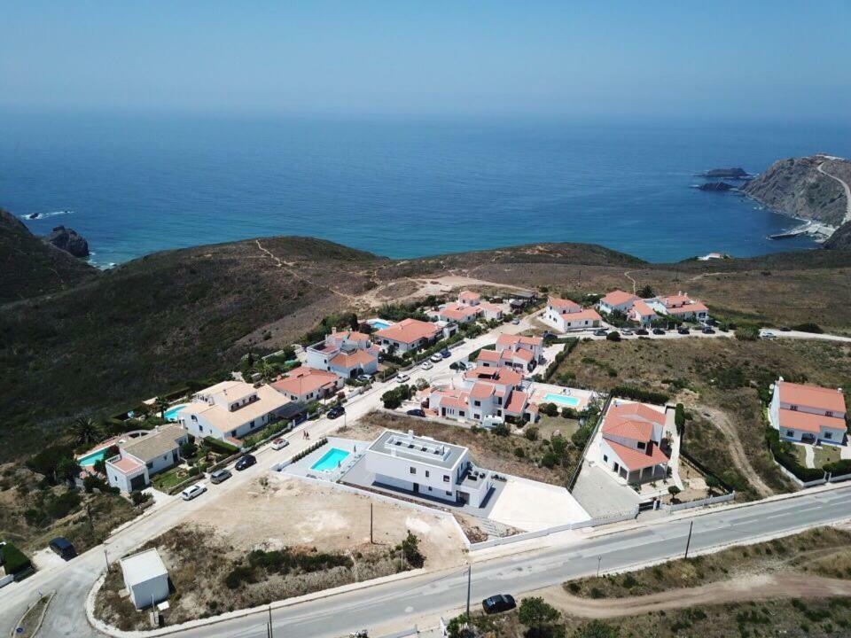 Biscuttela Vicentina Praia da Arrifana Exterior foto